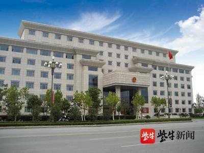 羡慕人家生意火爆 女子擅开网红糕点“高仿店”吃官司