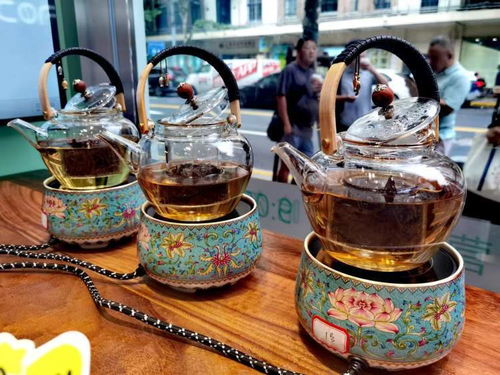 淮海路上的哈尔滨食品厂 老店新开 ,中西式糕点配上茶和咖啡,二楼还有茶室区